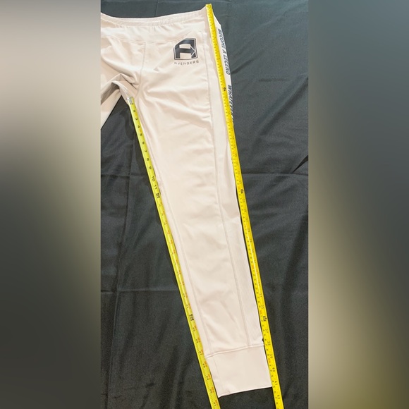 Disney Parks Marvel Avengers Campus Fitness Workout Leggings Women Large Taupe - Picture 8 of 10